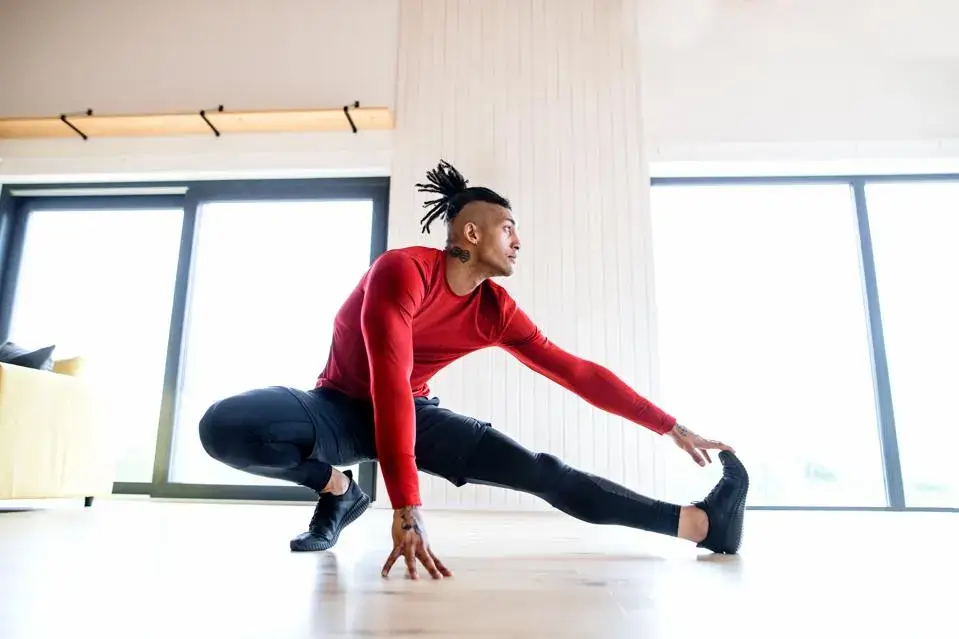 stretching for athletes and dancers