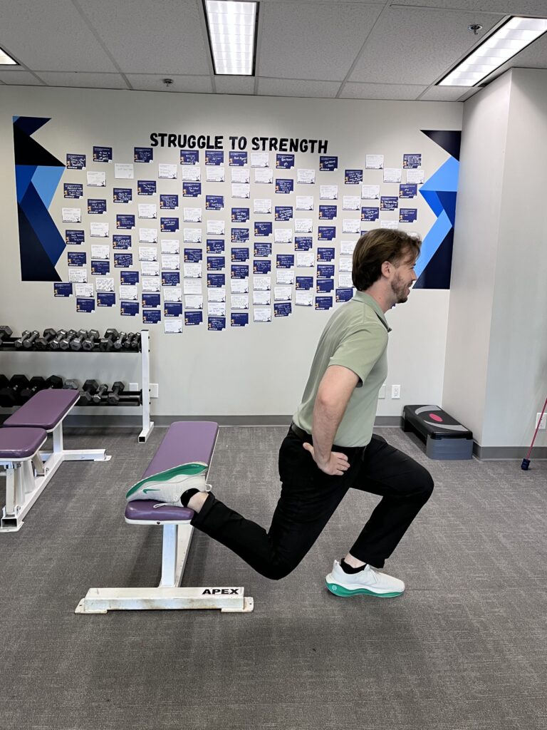 Bulgarian split squat demonstration